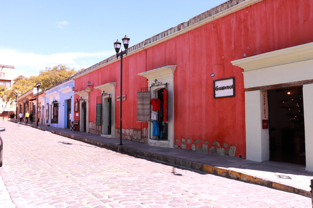 Calle de Macedonio, Oaxaca 